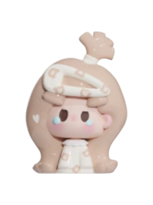 Nunu Creamy Teddy mini bean figure from the Nunu V3 Mini Hair Clip series