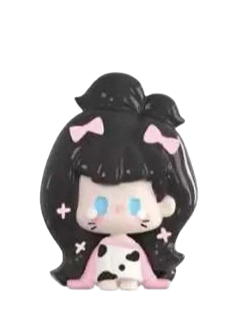 Nunu Milk Cat Girl mini bean figure from the Nunu Outfit Of The Day series